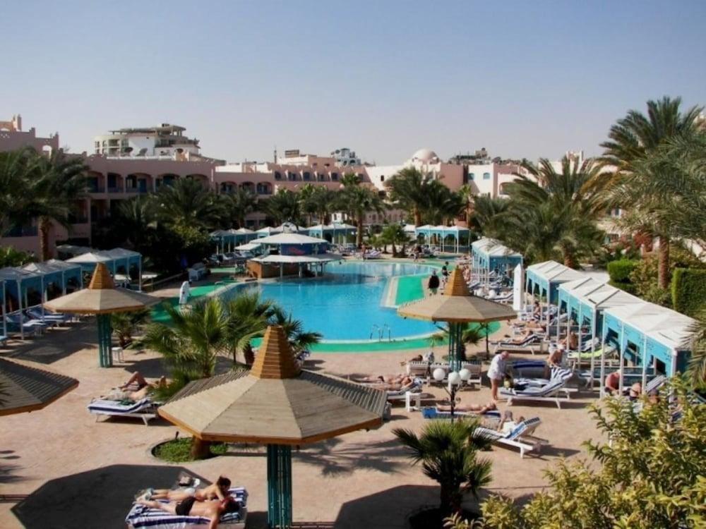 Complex Le Pacha 4*