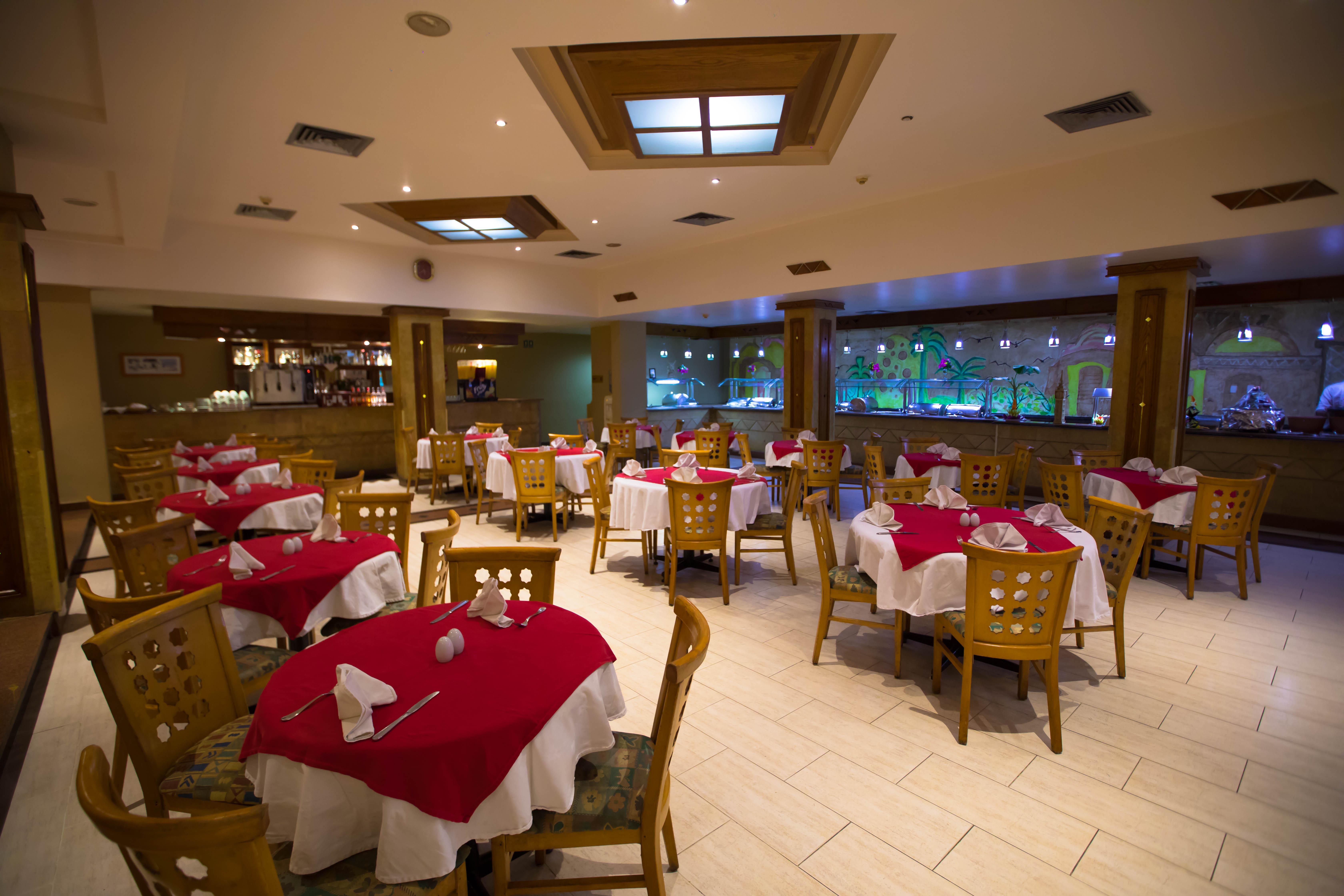Le Pacha Complex