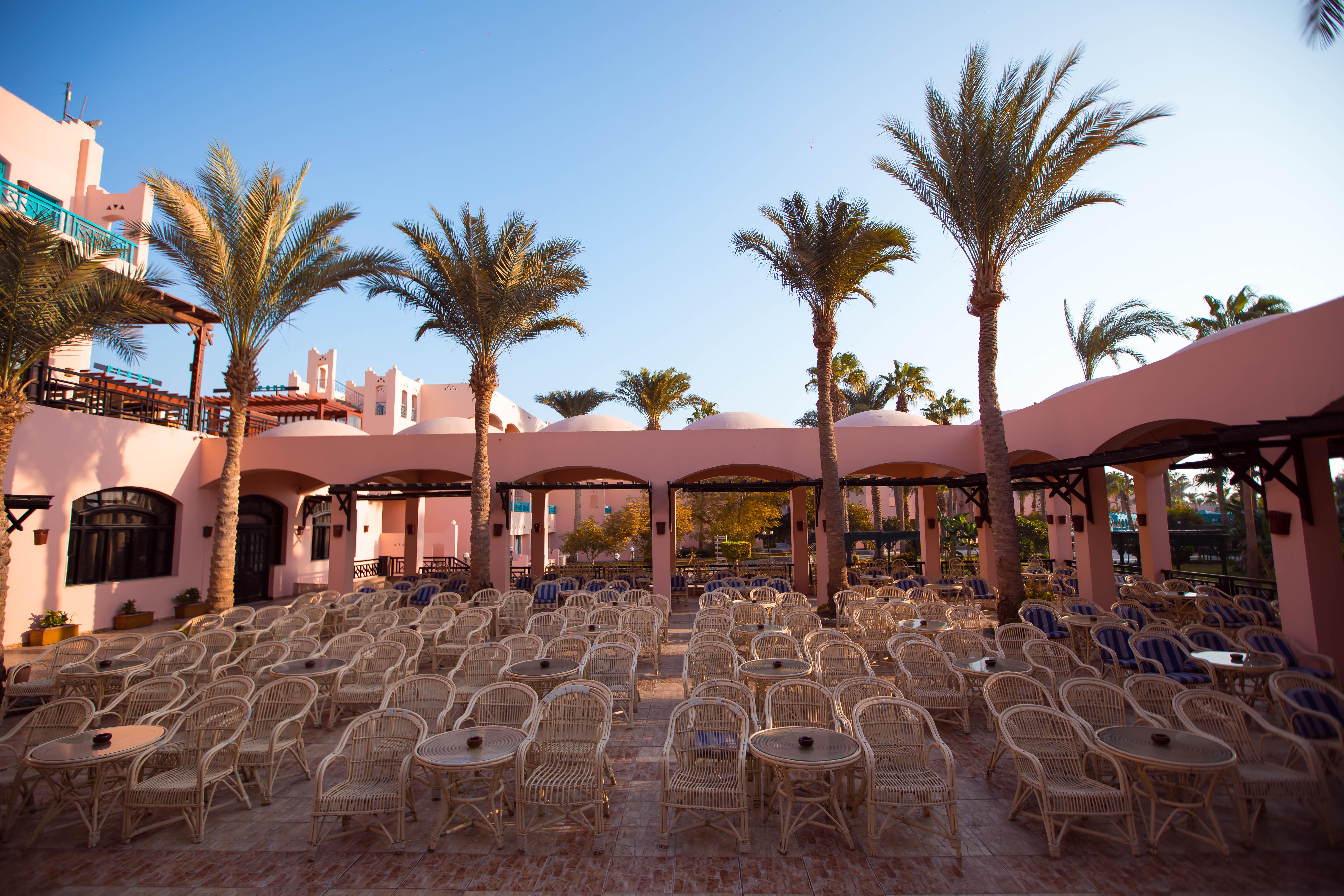 Le Pacha Complex